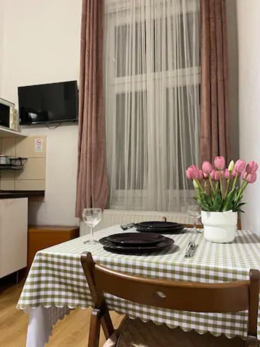 A13 Parliament Sunflower Cozy Apartment 부다페스트 외부 사진